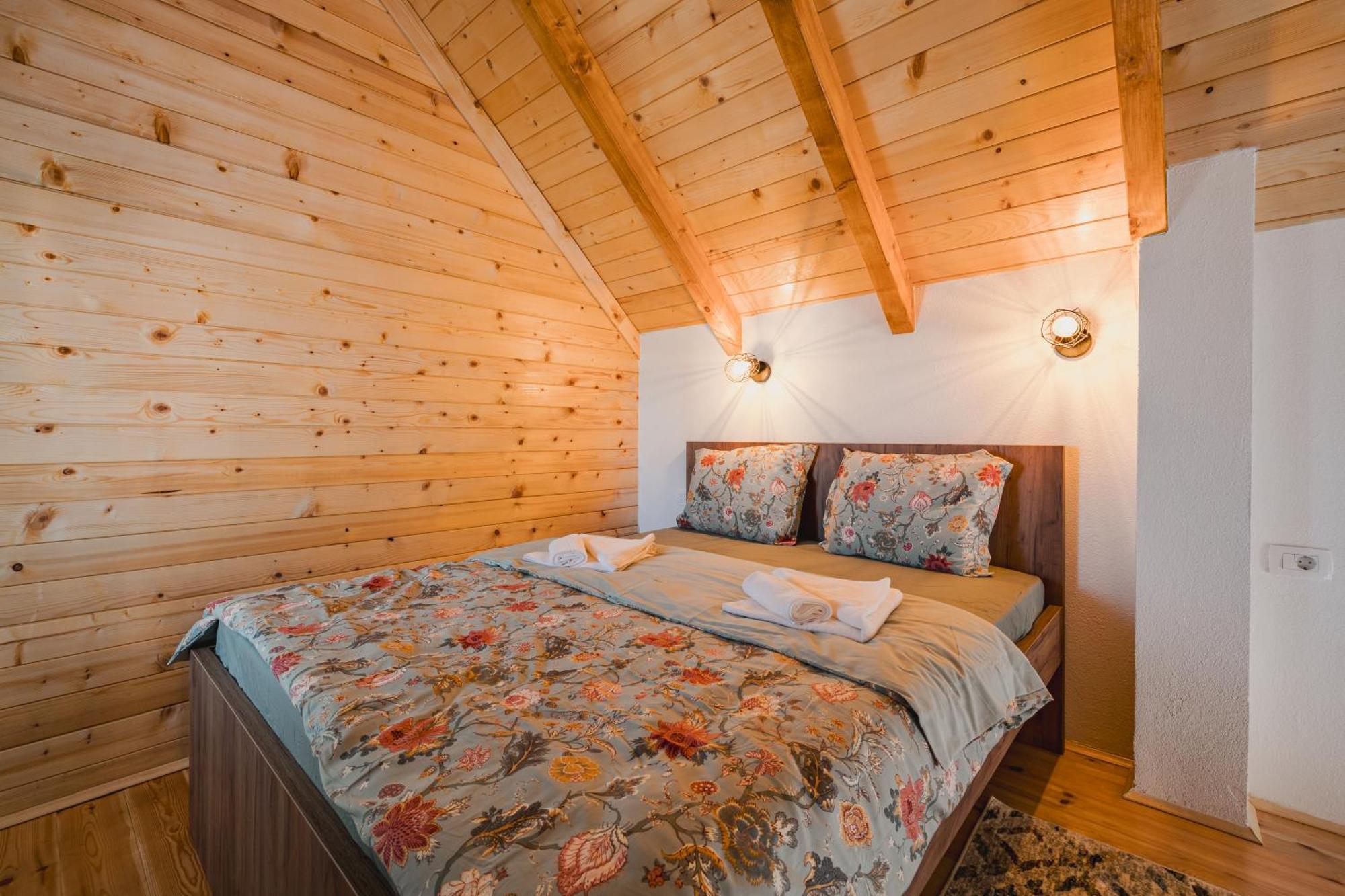 Mountain House Ivanovic Moticki Gaj Екстериор снимка