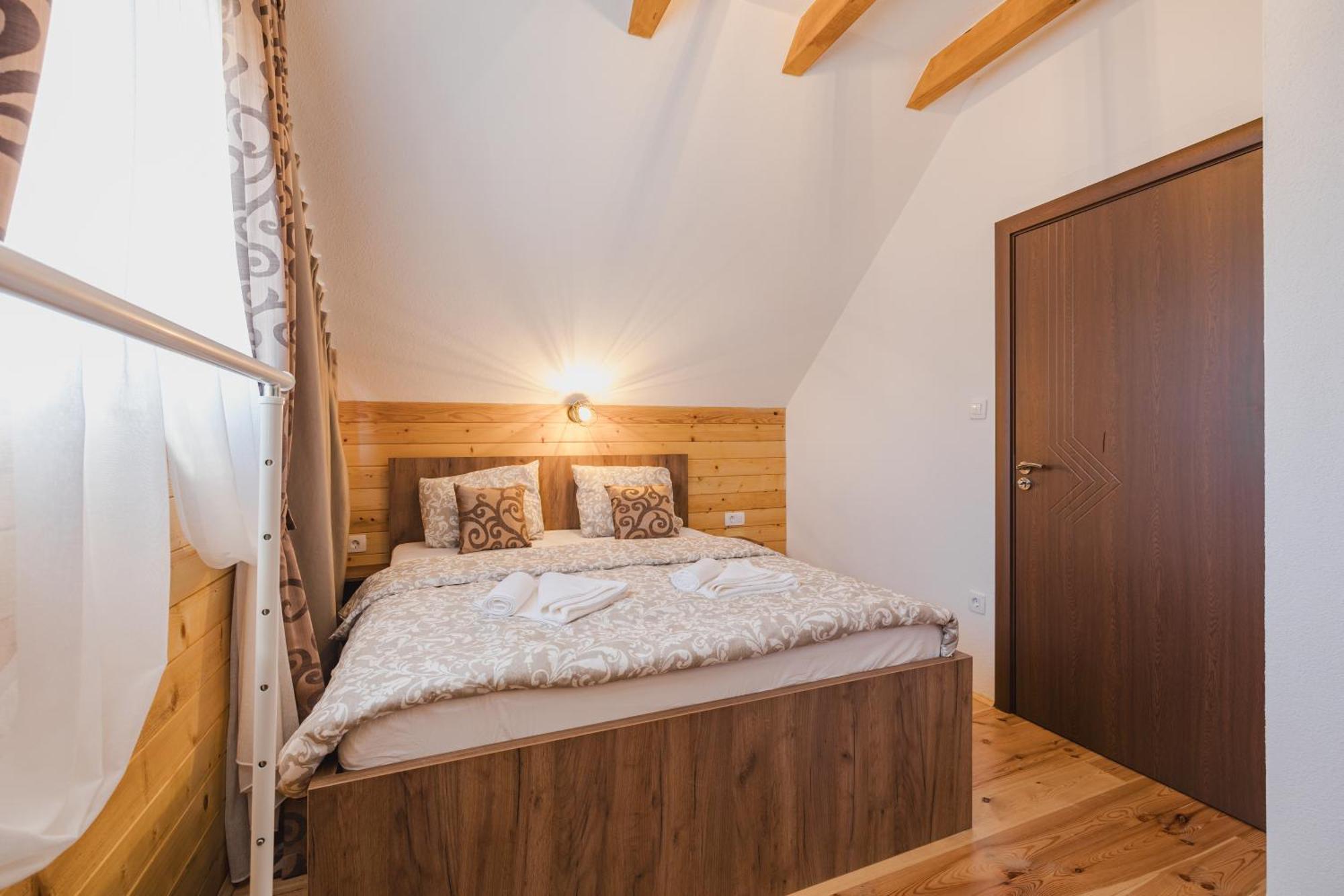 Mountain House Ivanovic Moticki Gaj Екстериор снимка